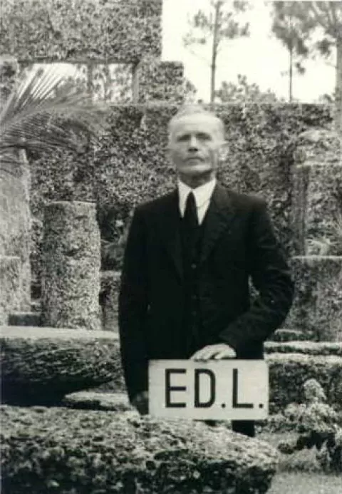 Эдвард Лидскалнин — Американский скульптор, автор Кораллового замка
