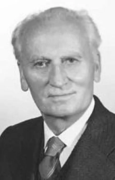 Франтишек Шубик — профессор патологической анатомии.