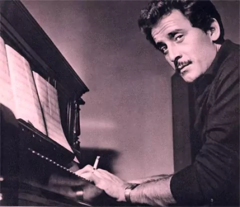 Доменико Модуньо — Итальянский певец, композитор, актёр и общественный деятель