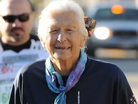 Джой Джонсон — 86-летняя бегунья, которая умерла на следующий после марафона день