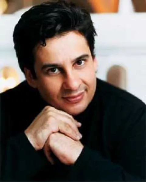 Марсело Альварес — Аргентинский оперный певец, лирический тенор