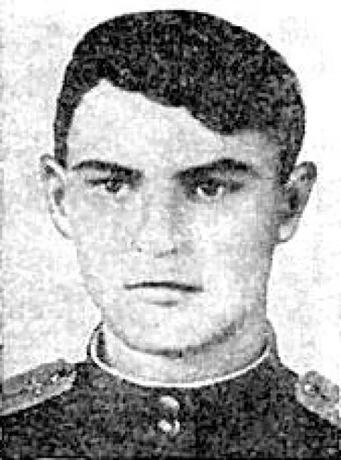 Павел Поляков — Командир звена 74-го Гвардейского штурмового авиационного полка