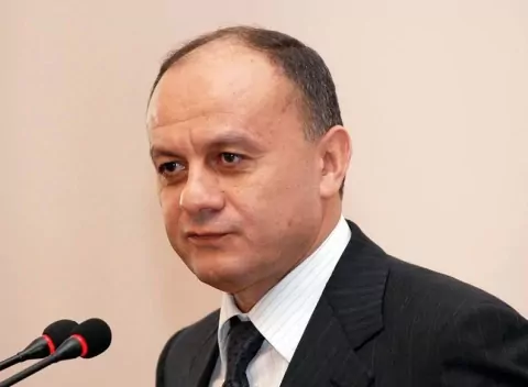 Сейран Оганян — Армянский политик, нынешний министр обороны Армении.