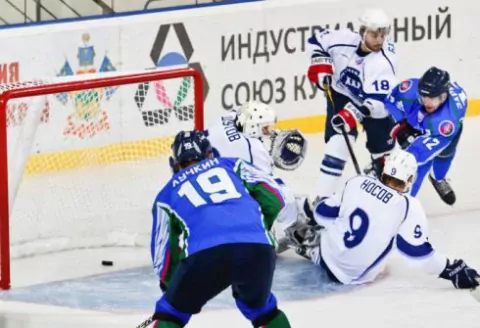 Марат Зарипов — Хоккеист, нападающий