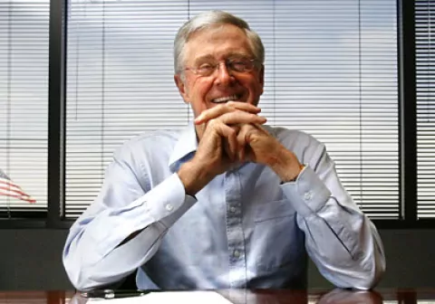 Чарльз де Ганахл Кох — Генеральный директор Koch Industries, Inc