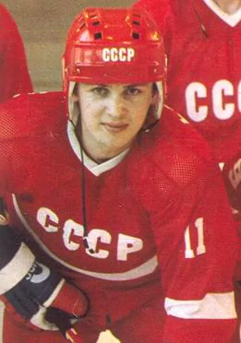 Игорь Ларионов — хоккеист