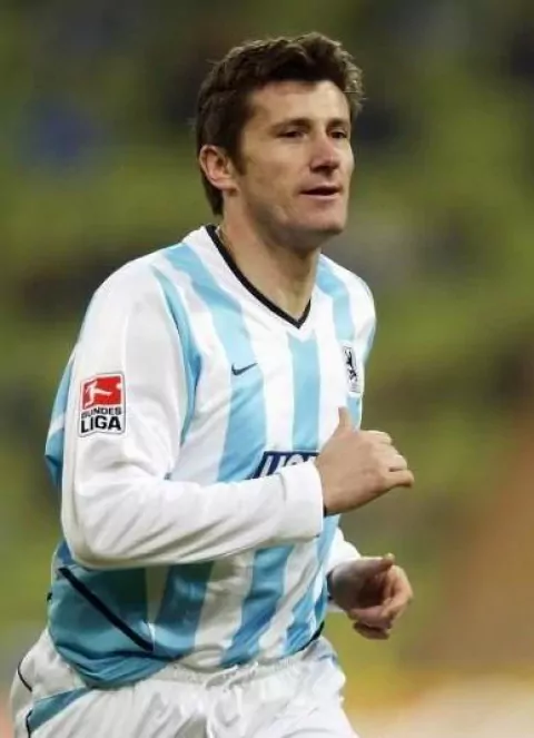 Давор Шукер — хорватский футболист, нападающий