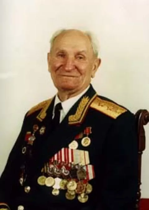 Борис Юрков — Генерал-лейтенант в отставке, кандидат военных наук, доцент