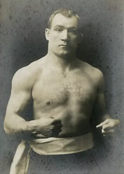 Том Шарки — Американский боксер ирландского происхождения