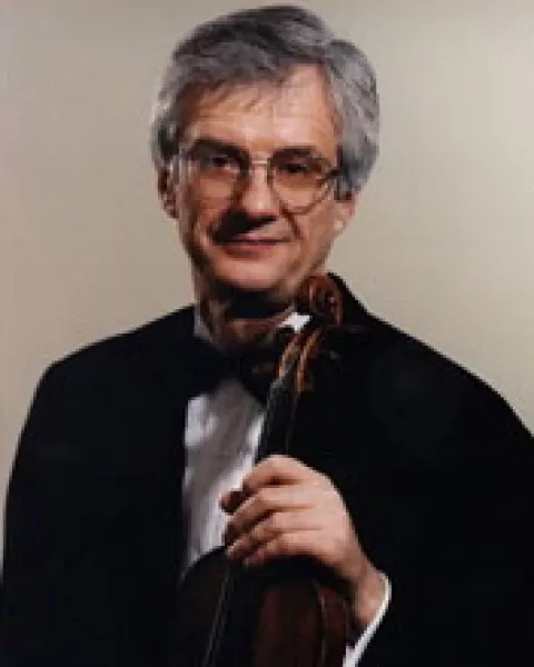 Олег Крыса — Украино-американский скрипач, Заслуженный артист Украины.