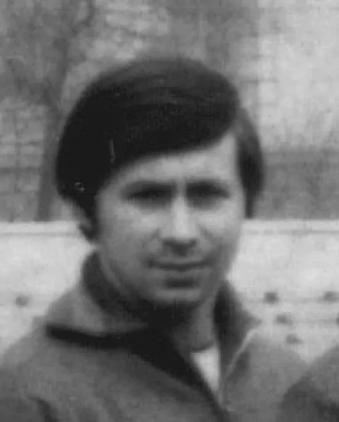 Рушан Хасанов — Бывший советский футболист, защитни