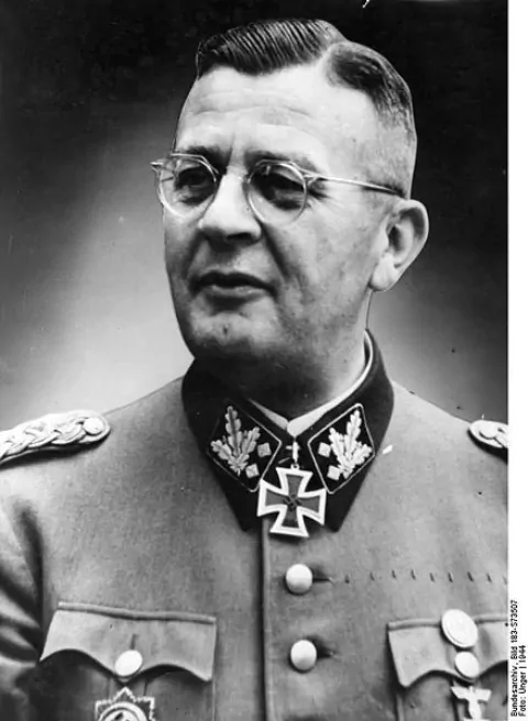 Эрих Бах — Обергруппенфюрер СС и генерал войск СС и полиции.