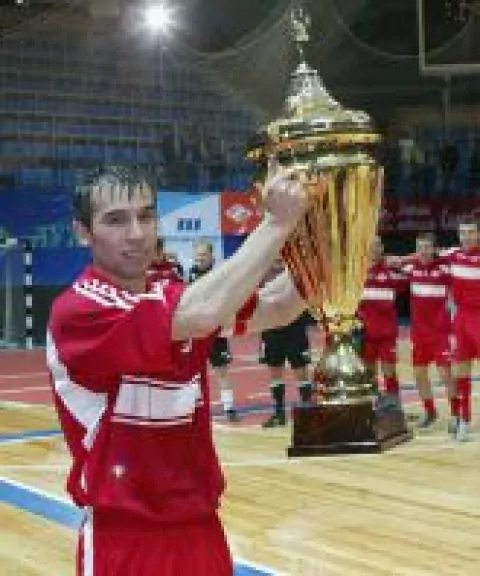Александр Хамидулин — Бывший российский футболист, игрок в мини-футбол.