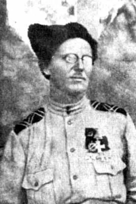 Николай Тимановский — генерал-майор.