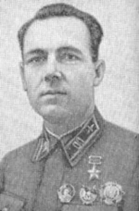 Владимир Артамонов