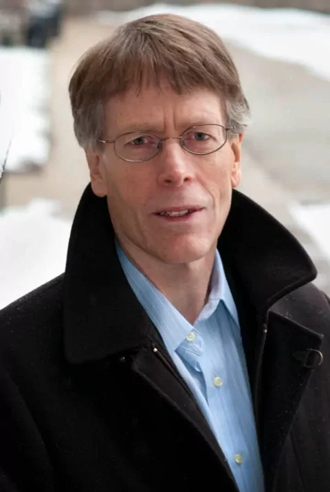 Ларс Питер Хансен — Американский экономист и эконометрист.
